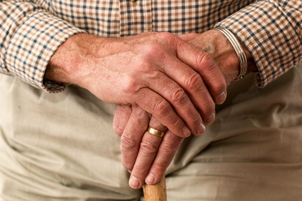 stevepb elderly 981400